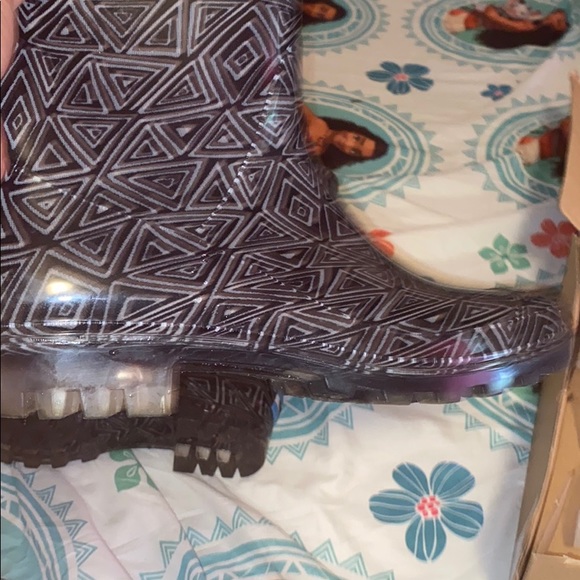 Women’s boots - Picture 4 of 7